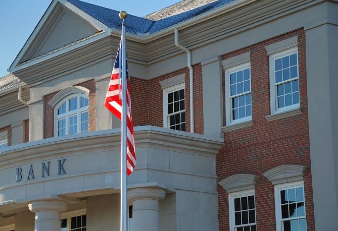Local community banks: the fierce contender